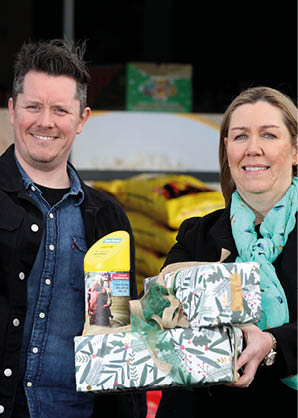 Tearfund NI Director, Glen Mitchell and Head of Corporate Marketing at Henderson Group, Bronagh Luke, launch their Christmas campaign for 2021   A Gift for your Neighbour  Henderson Group will match all donations made in SPAR, EUROSPAR and ViVO stores across Northern Ireland and online, up to  200,000 until 31 December 2021  Funds will go communities living in poverty around the world and experiencing the devastating effects of Covid, conflict and climate change acutely 