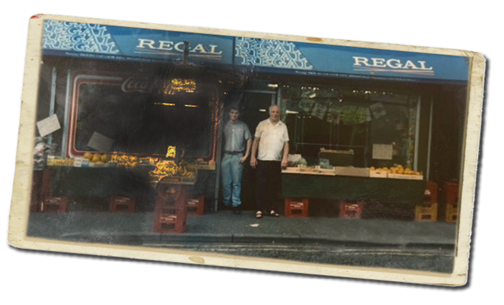 Retro realistic square photo card isolated on white background  Template photo design, polaroid frame