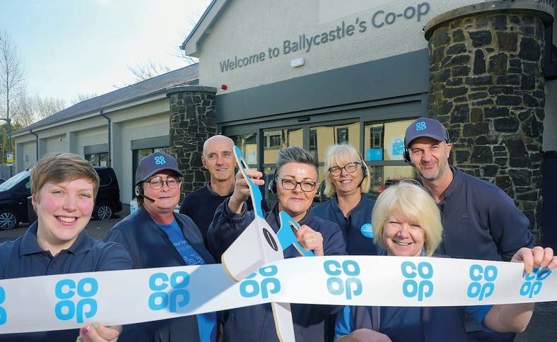 Co Op Food 46562 :  Ballycastle  Nicola Northcott - Manager & team