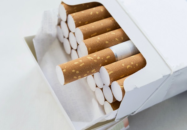 England To Introduce Plain Cigarette Packs