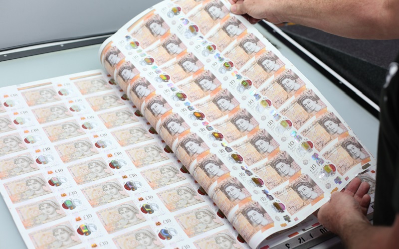 Paper £10 notes lose their value