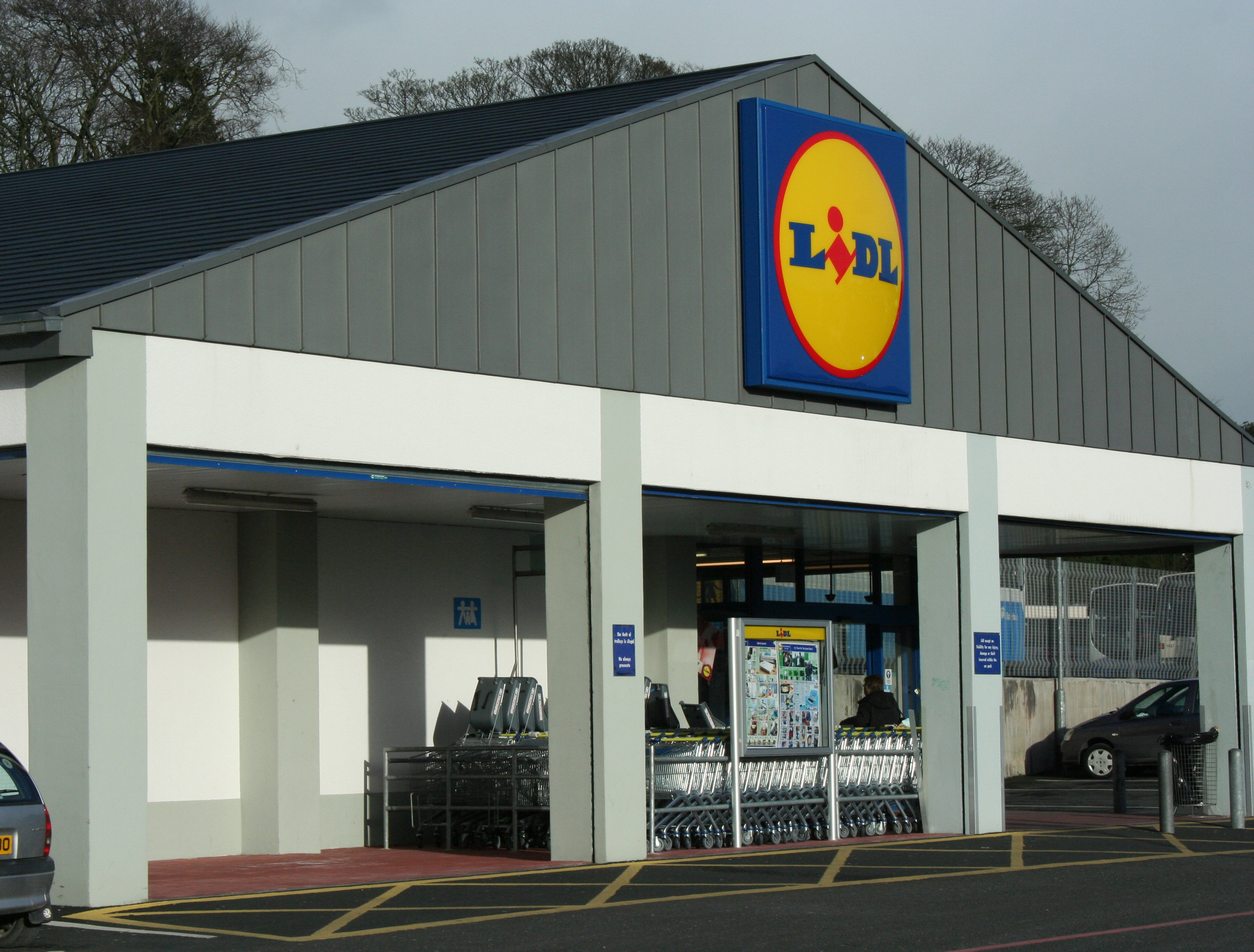 Lidl returns to Dundonald with new store