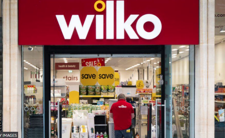 Wilko apologises for saying staff could work with Covid