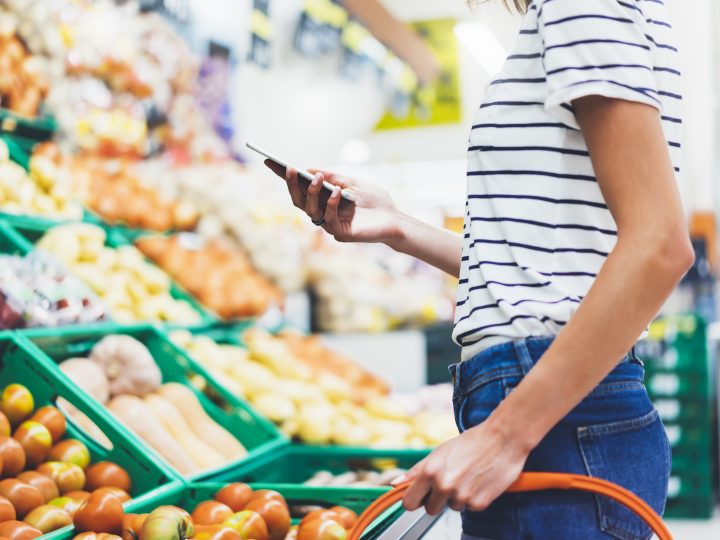 Consumers shopping for groceries little and often: Kantar