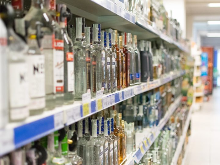 Government warned that banning cheap alcohol will send shoppers north