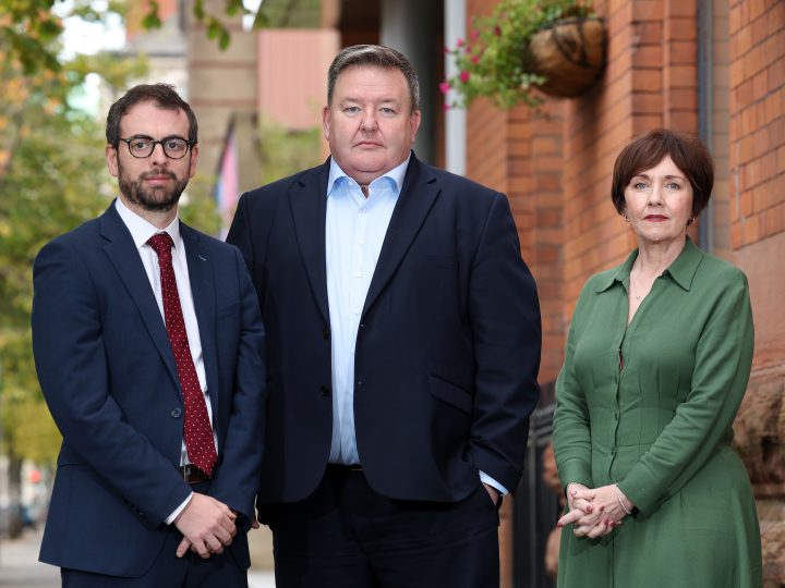 Calls for Action  Economic Survey Shows ‘Clear Slowdown in Demand’