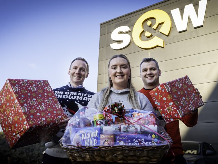 S&W deliver community this Christmas