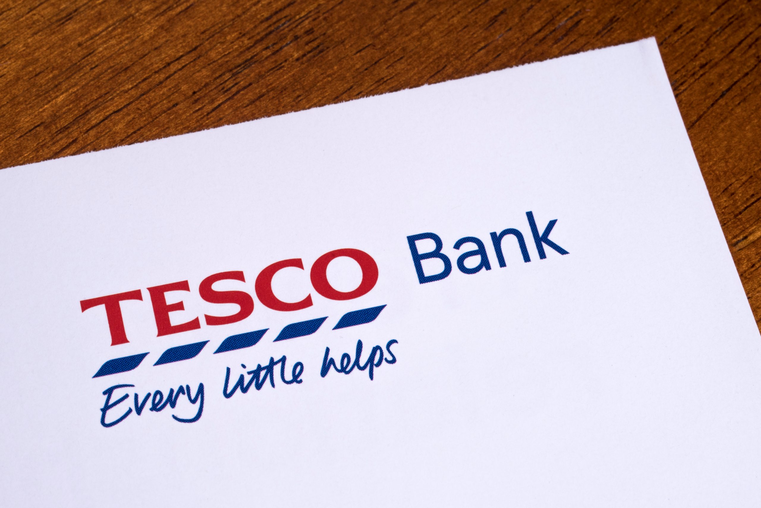 Tesco sells banking operations to Barclay in £600m deal