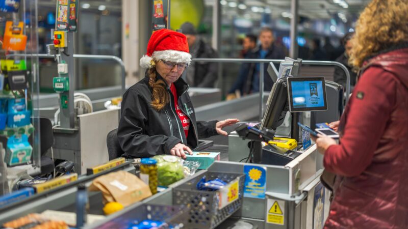 Retail organisations call for consideration for workers this Christmas