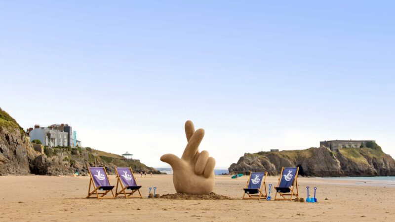 Holidaymakers get the ‘Fingers Crossed Feeling’ as National Lottery sales surge